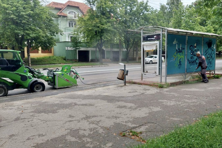 Около 400 остановок общественного транспорта были убраны на прошлой неделе ГУЖКХБ