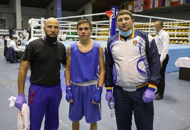 Молдавский боксёр вышел в финал Чемпионата Европы