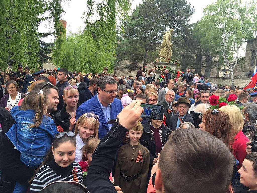 Усатый: “Вечная слава и низкий поклон Вам, защитникам нашей Родины!”