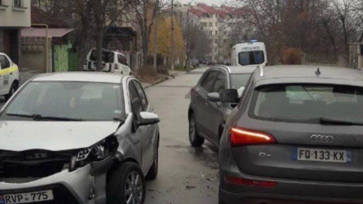 В столице произошла авария: женщина доставлена в больницу