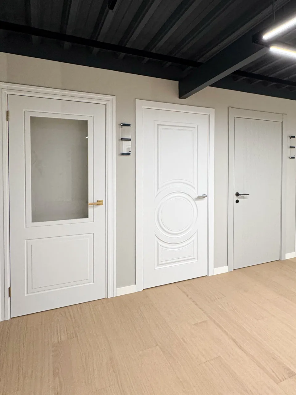 Deco Porta — новый шоурум с доступными ценами на двери, паркет, ламинат, SPC — всё в одном месте