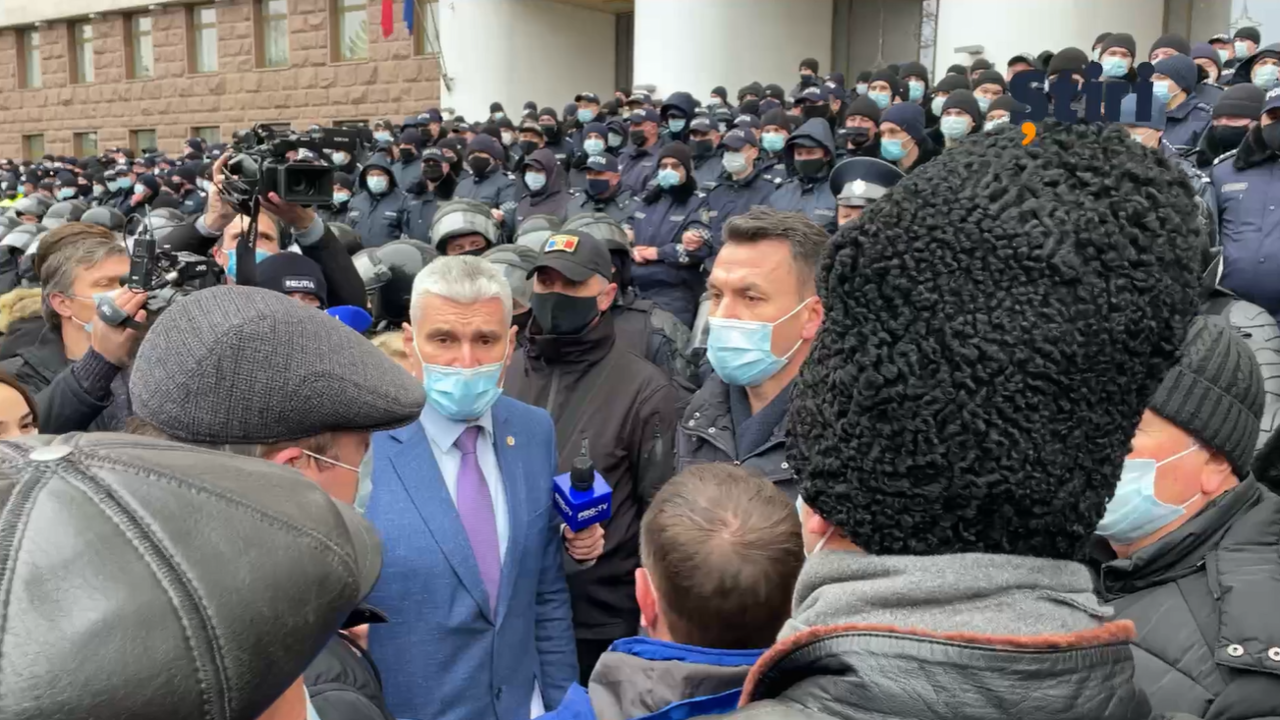 Протест фермеров: перед парламентом произошли столкновения с полицией