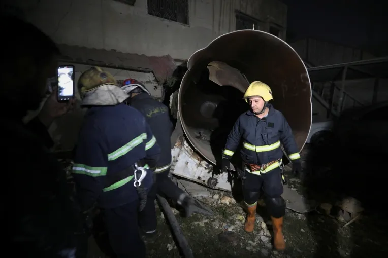 В Багдаде взорвался бензовоз возле стадиона: погибли люди