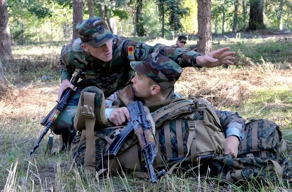 Военнослужащие впервые участвуют в соревнованиях по патрулированию в Уэльсе