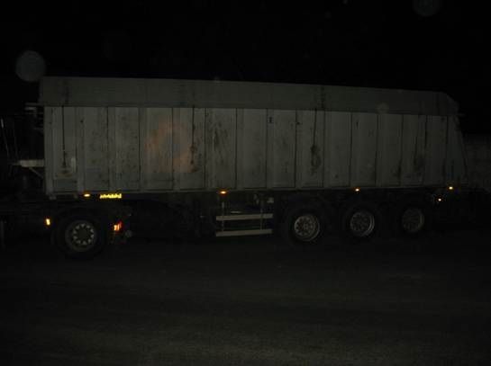 Под Киевом пытались выгрузить 20 тонн мусора из Львова