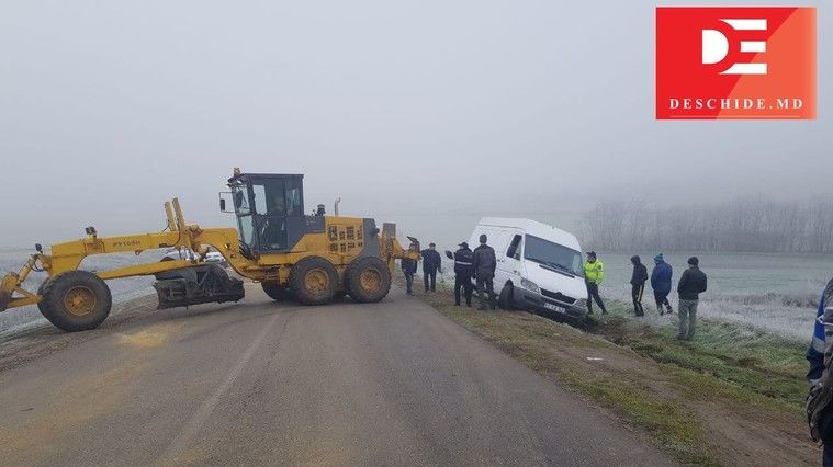 В Чимишлийском районе перевернулся микроавтобус, перевозящий торты