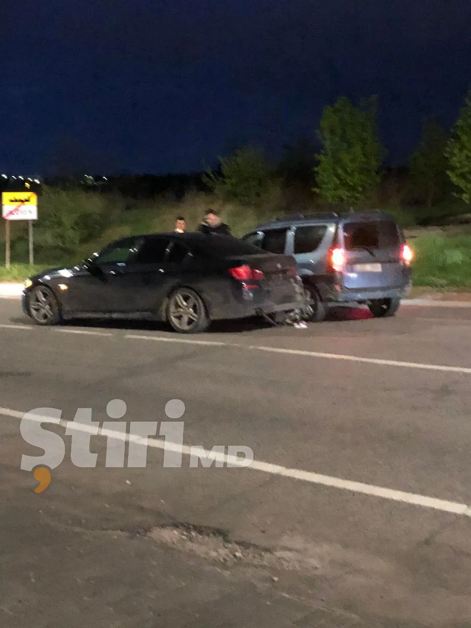 В Яловенах произошло ДТП: столкнулись BMW и Dacia