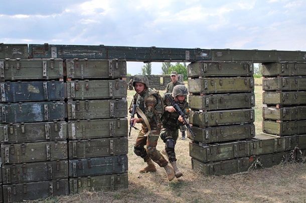 Нацгвардейцы Украины тренируют военных из Молдовы