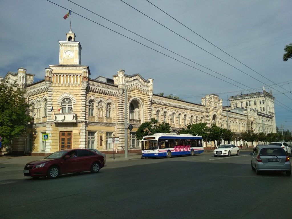 Троллейбусы, следующие до аэропорта Кишинева, преобразились