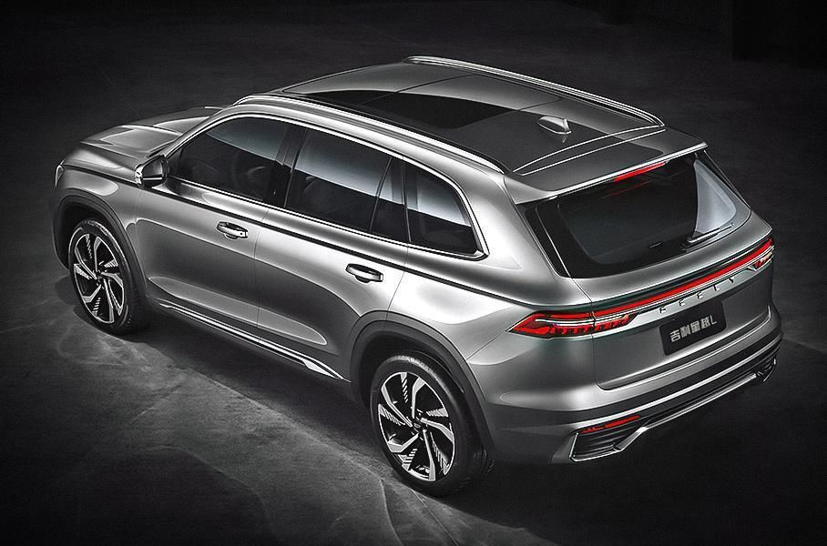 Экран в новом кроссовере Geely в два раза больше, чем планшет Tesla