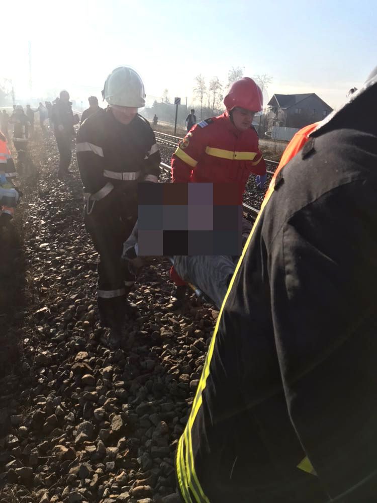 В Васлуй поезд врезался в автомобиль на железнодорожном переезде