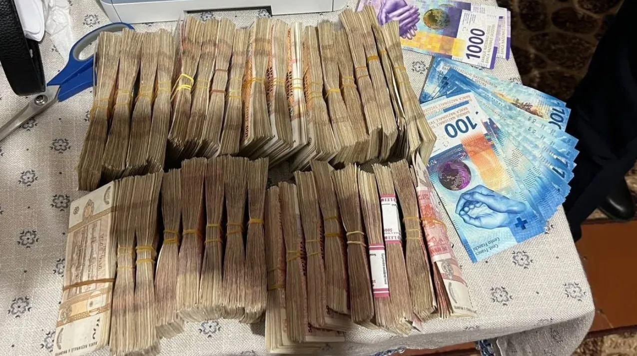Кражи, отмывание денег и контрабанда: в Молдове задержана преступная группа
