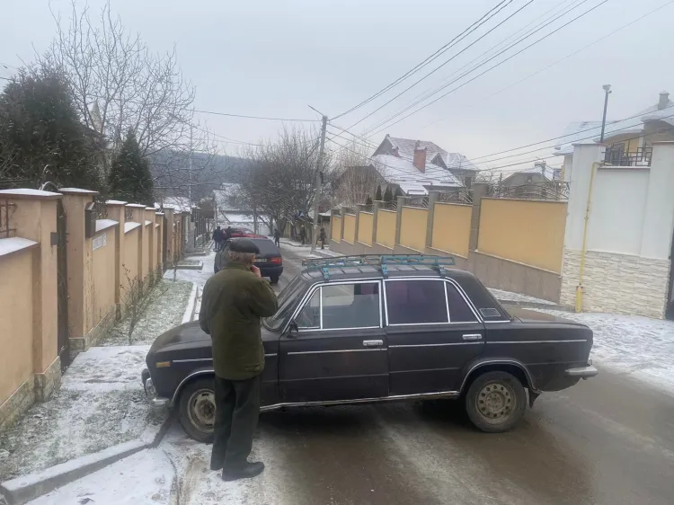 Улица в Кишиневе превратилась в каток