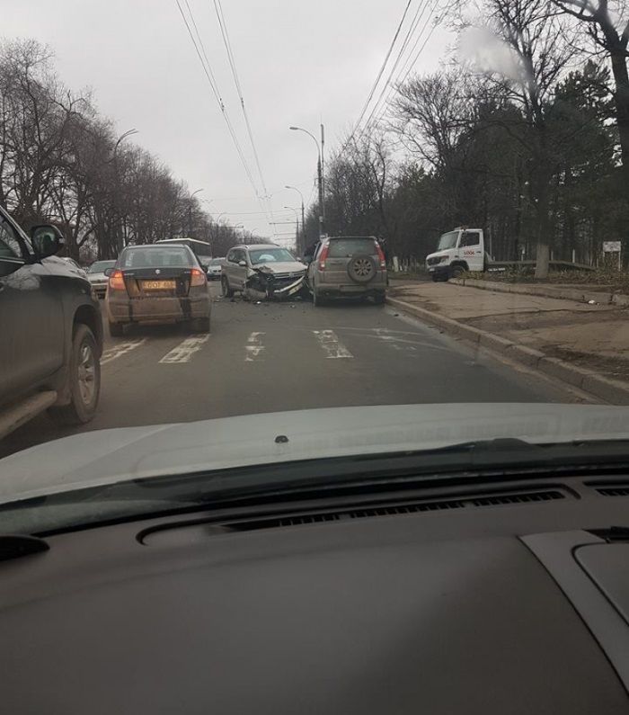 Трое пострадавших госпитализированы в результате серьезного ДТП на Ботанике