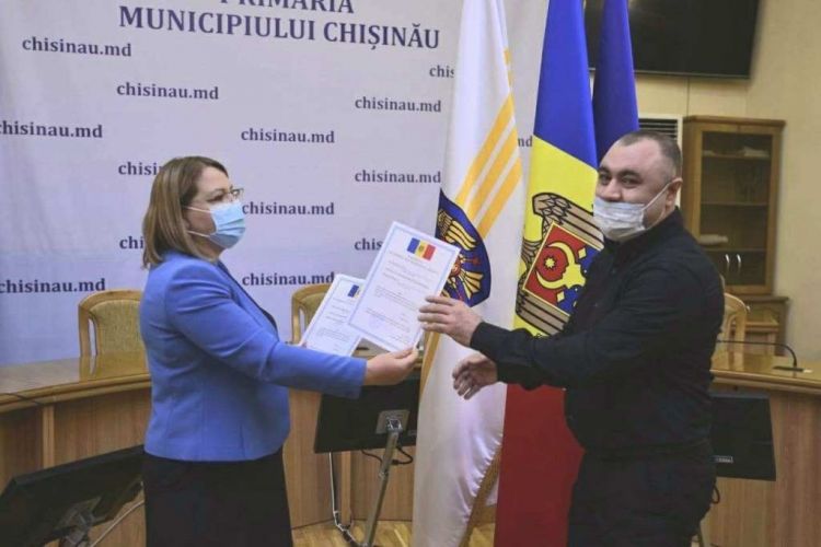 Группа иностранцев принесла присягу по случаю получения гражданства Молдовы