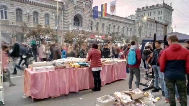 Мой "белый город" мусором объят: обратная сторона праздника