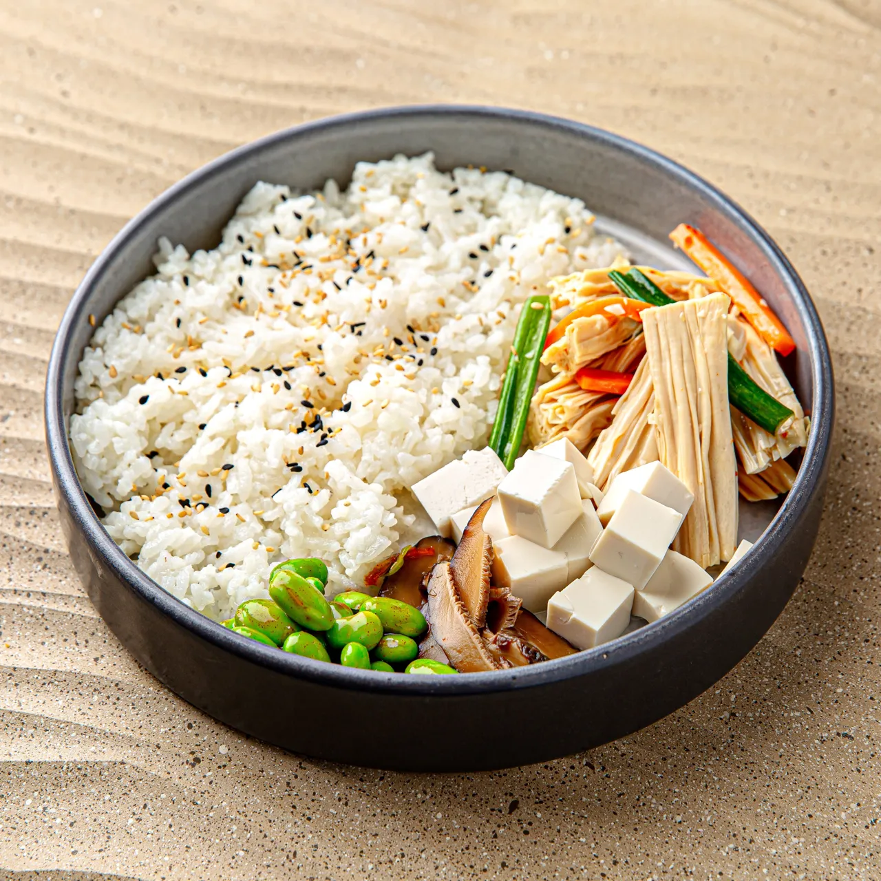 Momo Asian Bar: Исследуйте мир азиатской кухни с бенто-ланчами