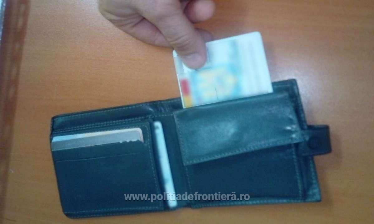 Житель Молдовы спрятал фальшивый документ в собственный туфель
