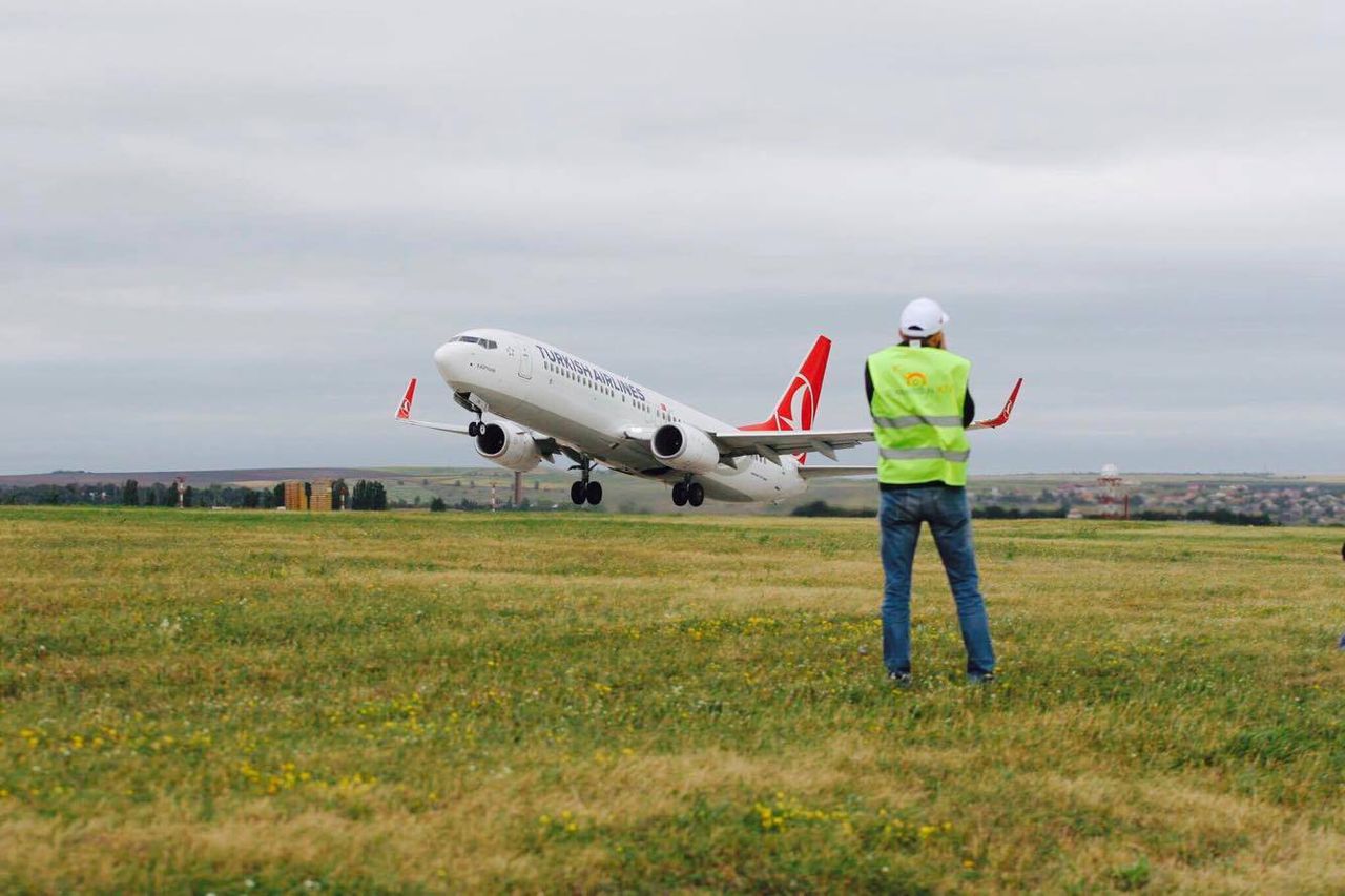 Cel mai spectaculos plane spotting din Moldova a avut loc la Aeroportul Chișinău