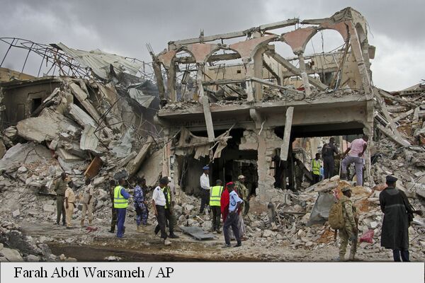 Bilanțul atentatului de la Mogadishu a crescut la 215 morți