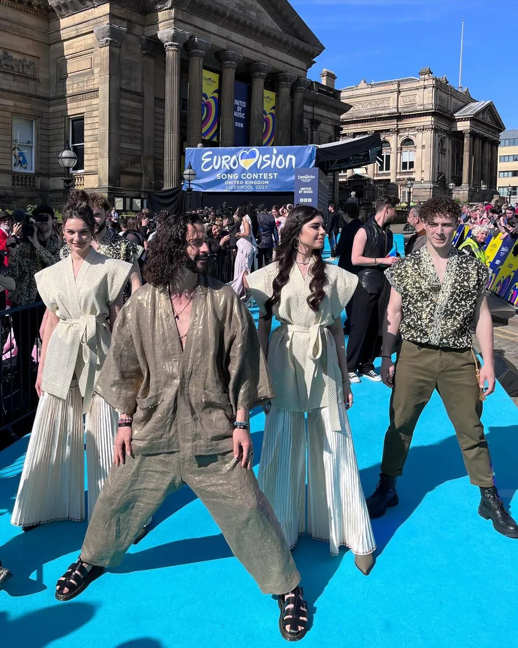 Паша Парфени принял участие в триумфальном шествии по бирюзовой дорожке