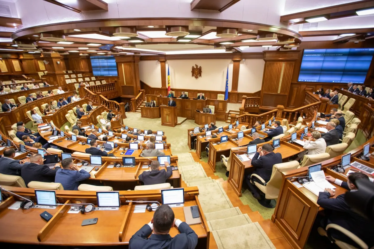 Кабинет министров Василия Тофана получил вотум доверия парламента