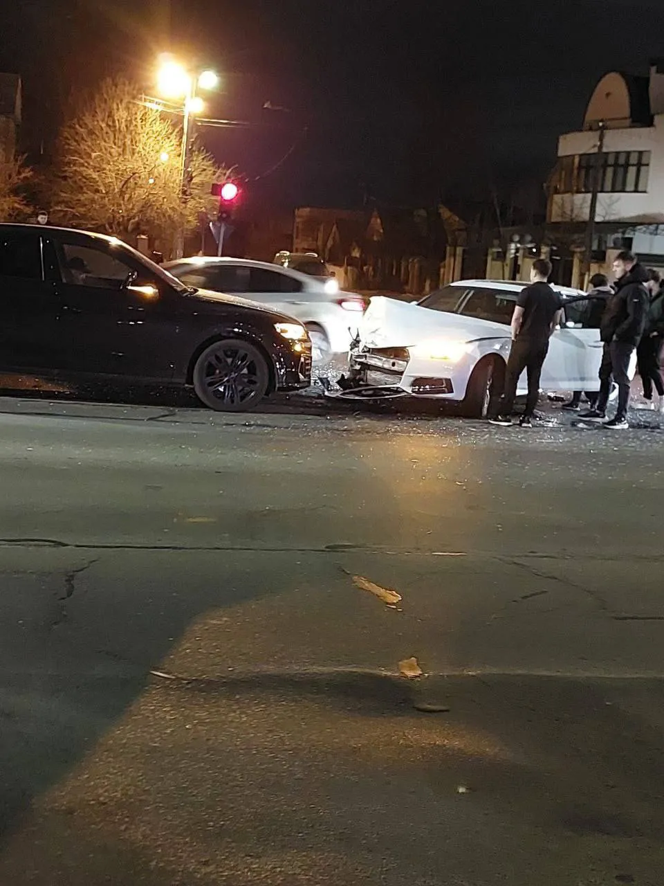 В результате ДТП в Кишиневе столкнулись три автомобиля