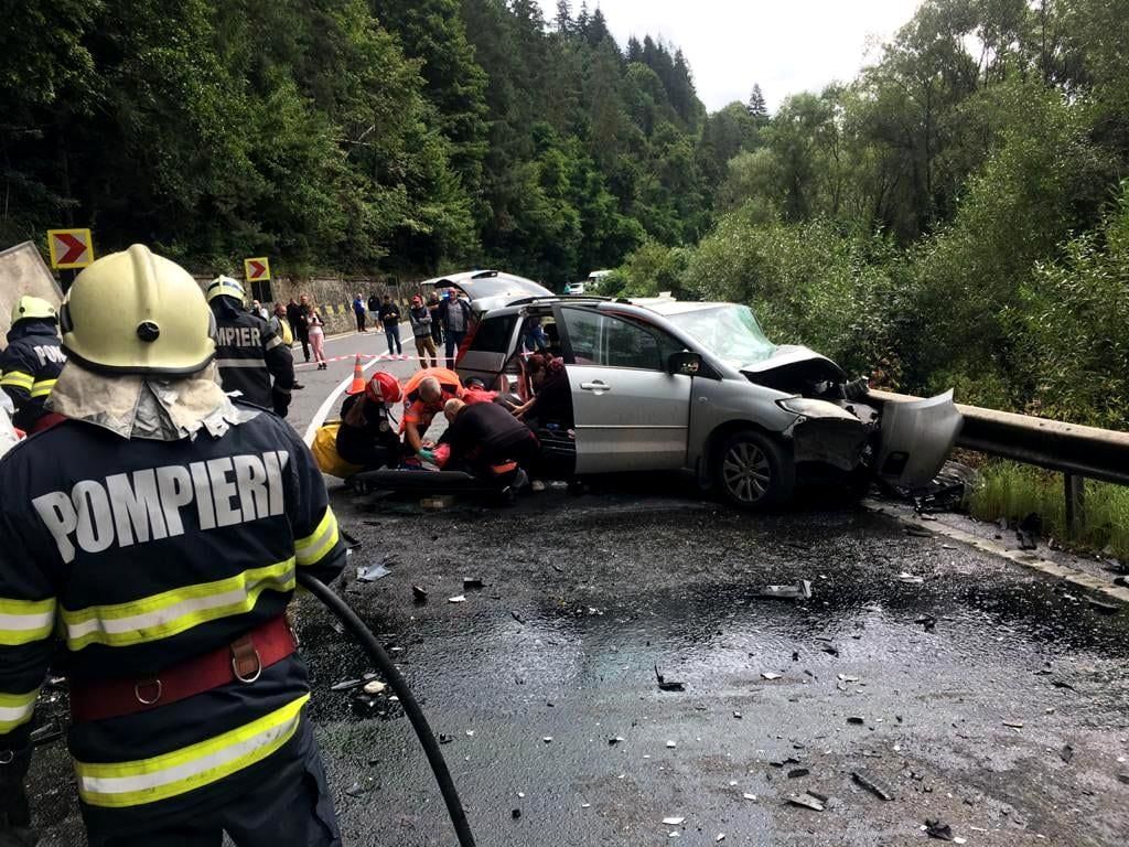 Серьезная авария с гражданами Молдовы в Румынии: 13 человек ранены