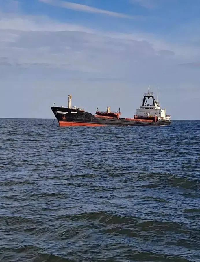 Возле Румынии произошел взрыв на корабле – там ищут морские мины