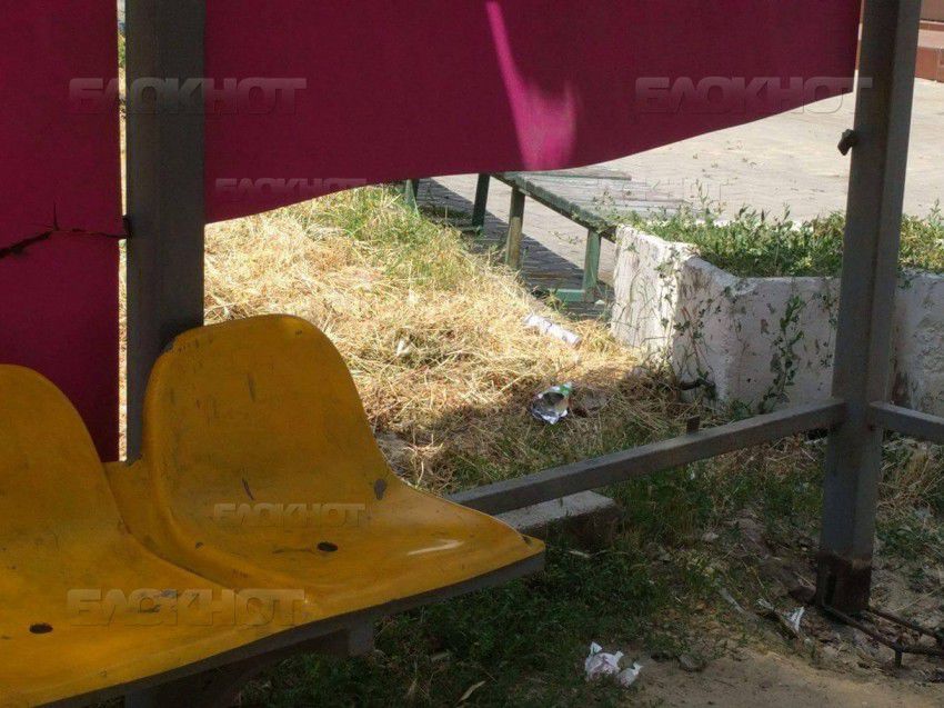 Примэрия устанавливает "новые" остановки общественного транспорта, которые выглядят как старые