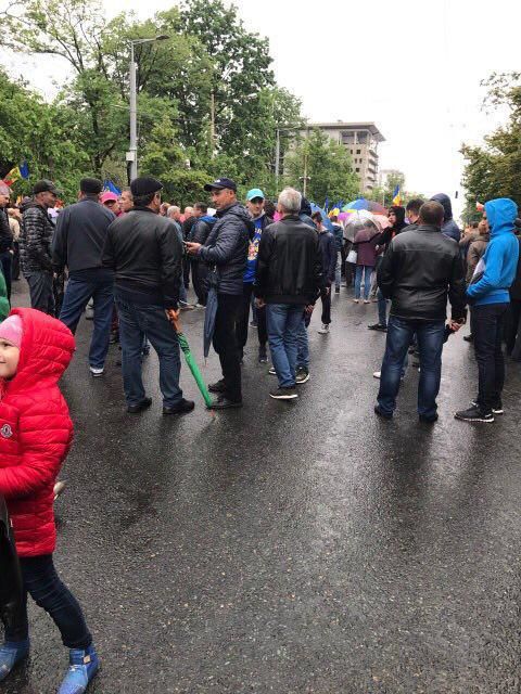 La „marele" protest al opoziției, organizat din umbră de extremistul Petrenco, s-au adunat doar câteva sute de persoane