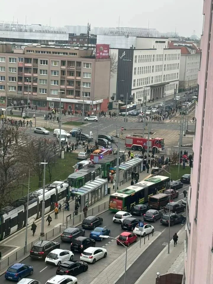 Водителю, который въехал в толпу в польском Щецине, предъявили обвинения