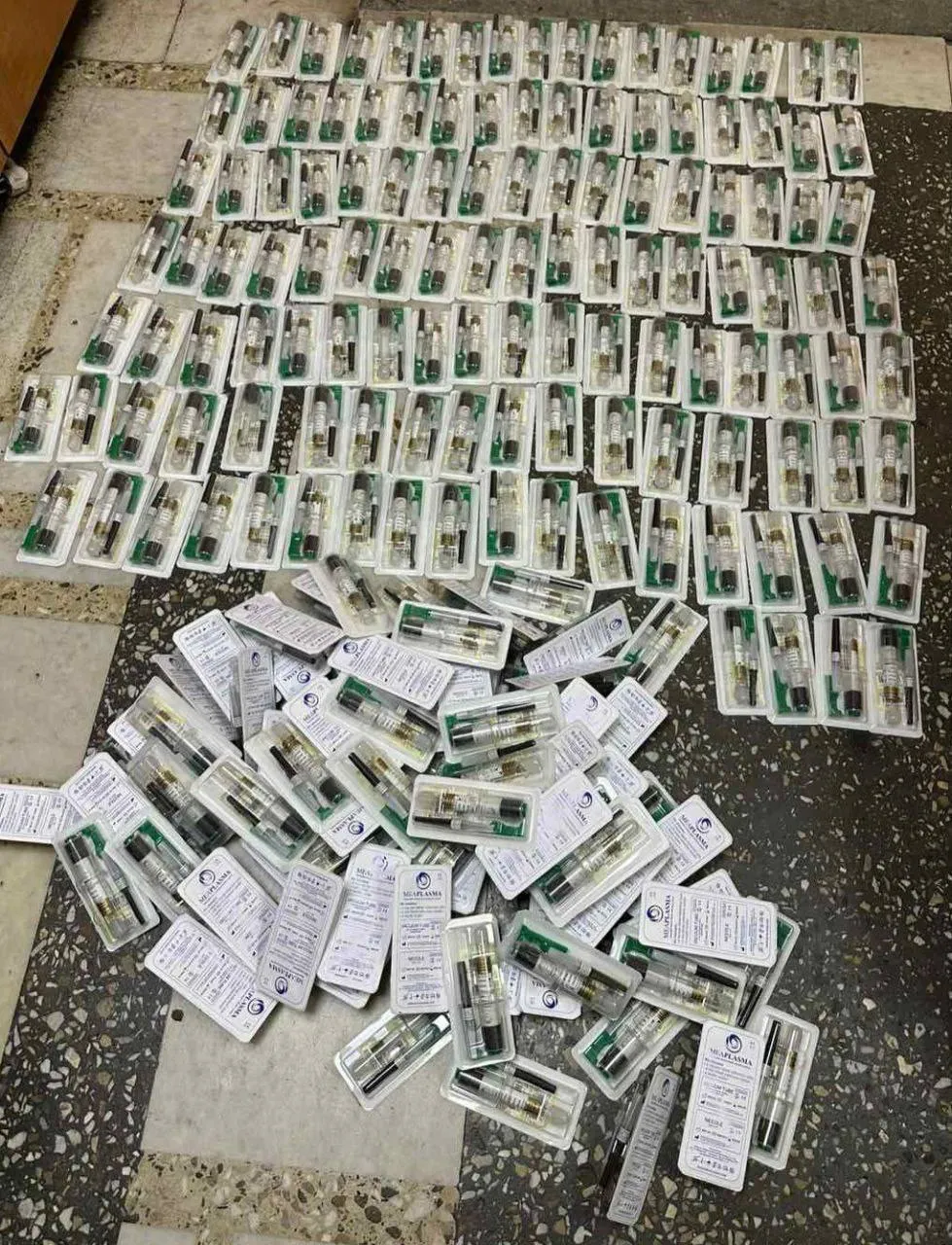 Таможенники пресекли попытку ввоза наборов для забора плазмы