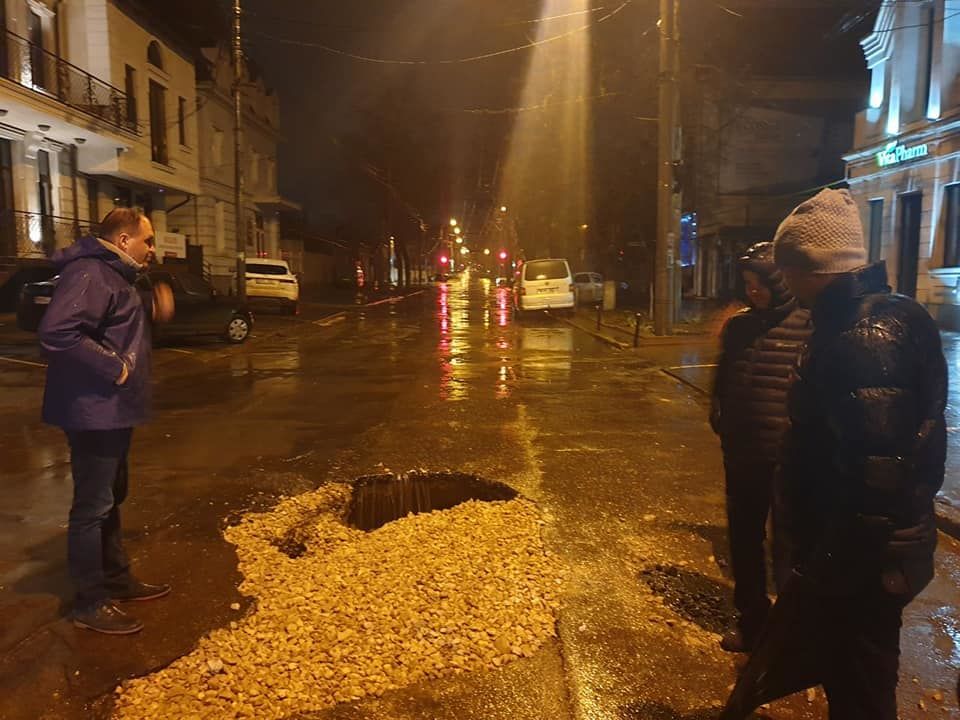 Чебан проинспектировал улицы ночью во время дождя