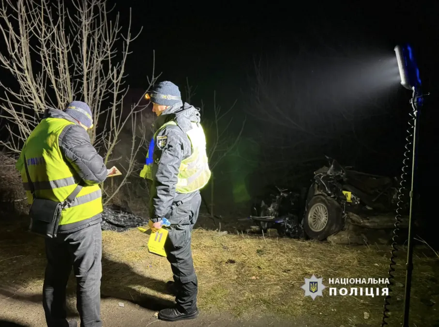 Un BMW s-a ciocnit cu un camion din Moldova în regiunea Ivano-Frankivsk din Ucraina: Cinci persoane au murit