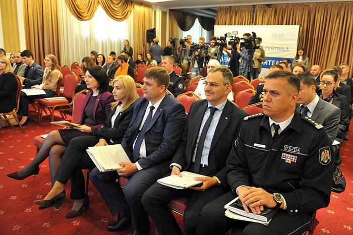 Стартовала кампания по информированию о новой системе смешанного голосования