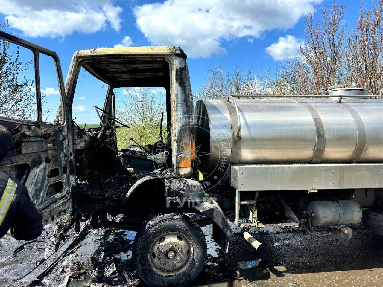 O autocisternă pentru lapte a luat foc în mers la Tiraspol