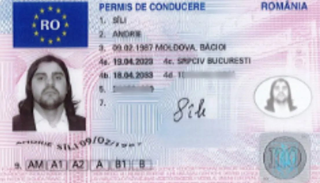 Jurnaliștii au prezentat documente pe nume fals, ridicate de la Țuțu în timpul perchezițiilor din Grecia