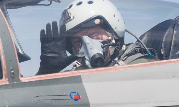 Порошенко совершил полет на истребителе МиГ-29