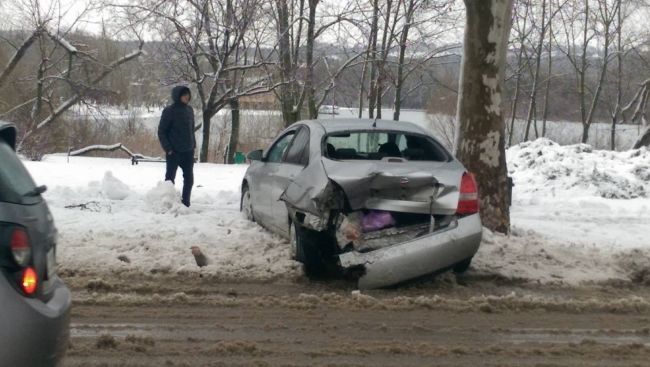 Одного пострадавшего госпитализировали после ДТП на улице Каля Ешилор