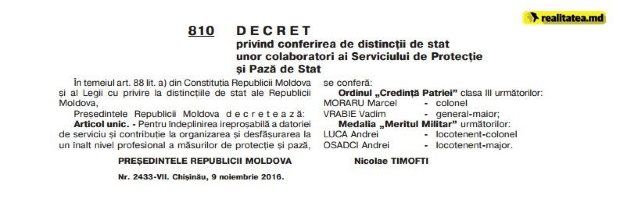 Ajuns la final de mandat, președintele Nicolae Timofti și-a decorat și bodyguarzii