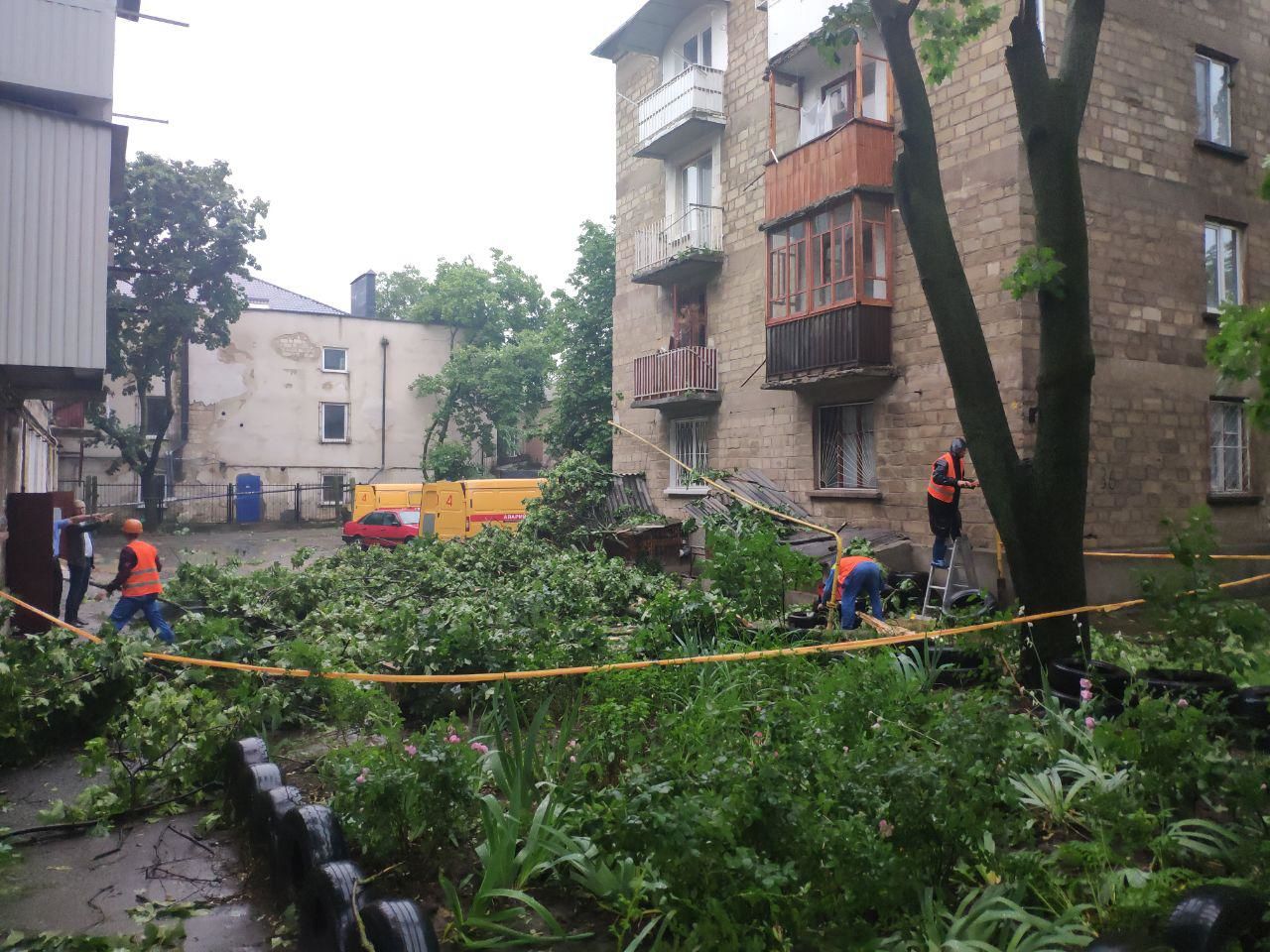 В Тирасполе 15-минутный ураган нанёс немалый урон городу