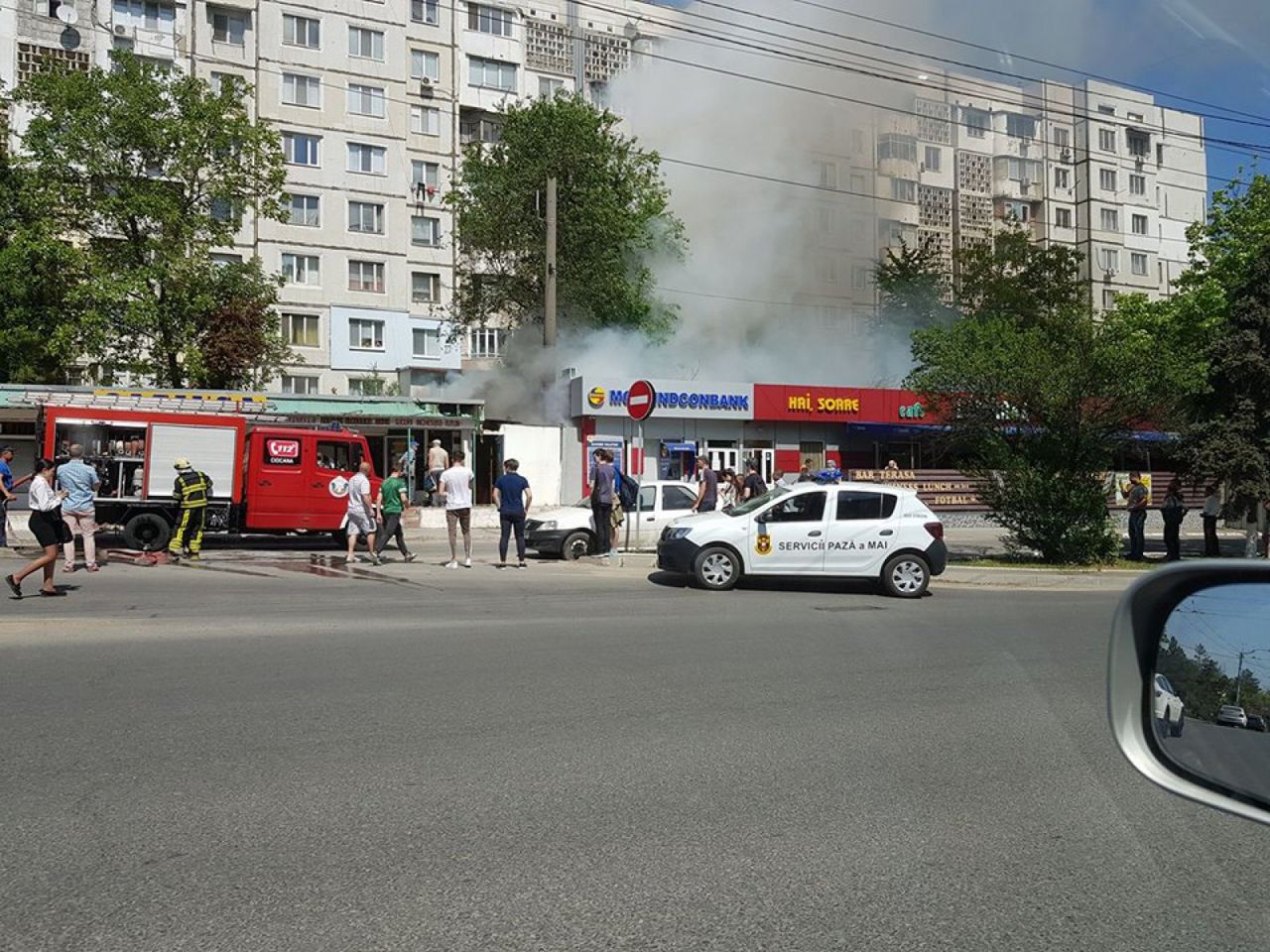 В секторе Чеканы загорелся ларек