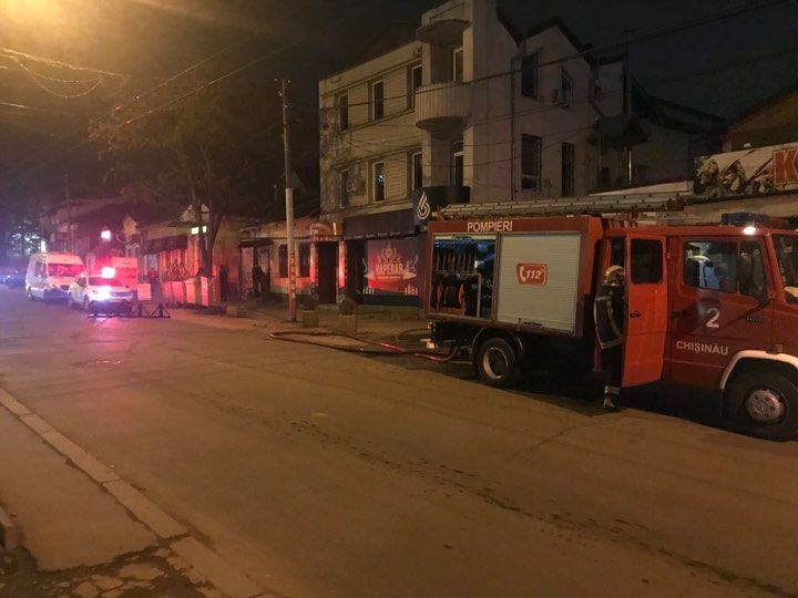 В центре Кишинева вспыхнул пожар
