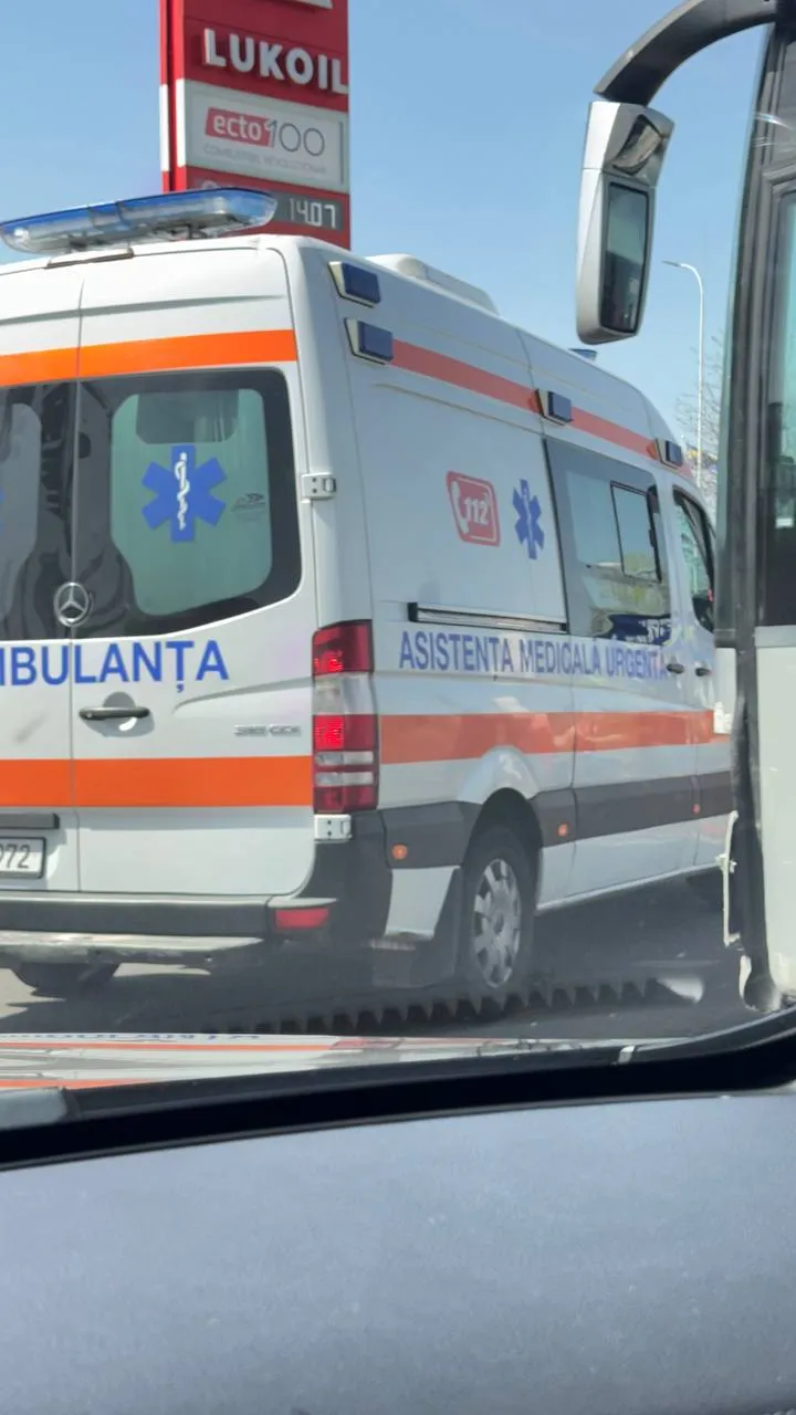 Cinci automobile, implicate într-un accident pe strada Calea Orheiului