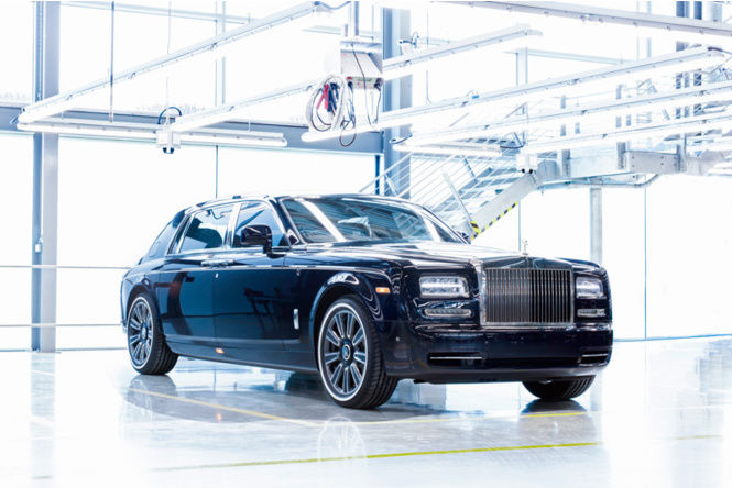 Из ворот завода в Гудвуде выехал последний Rolls-Royce Phantom VII