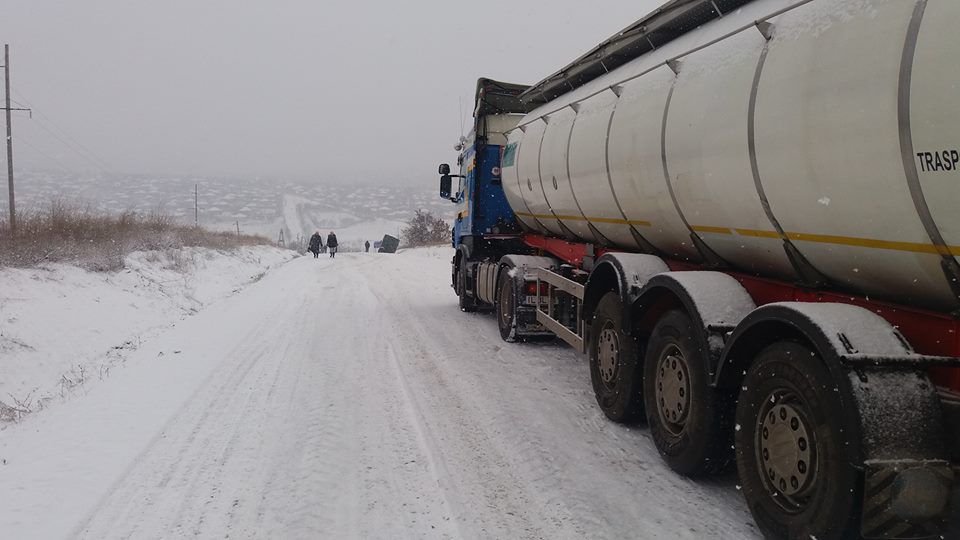 Drumuri înzăpezite în partea de nord a țări