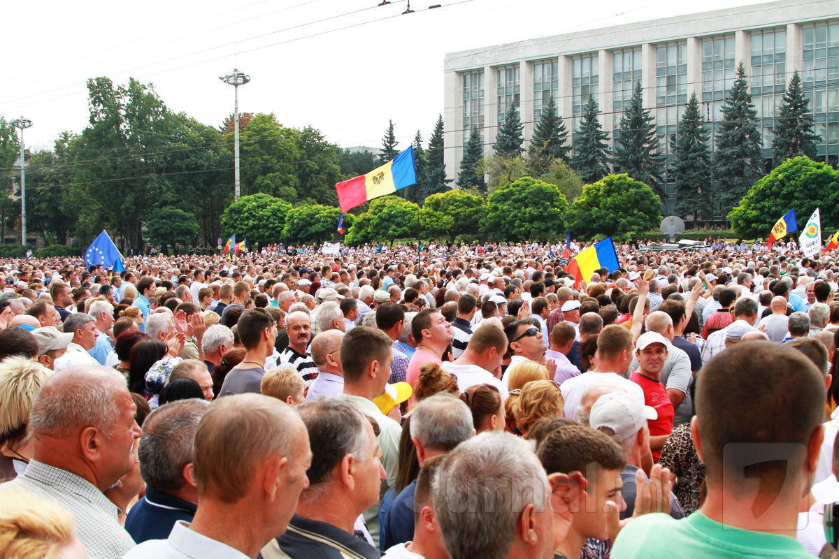 Сегодня исполняется год со дня Великого национального собрания от 6 сентября 2015 года
