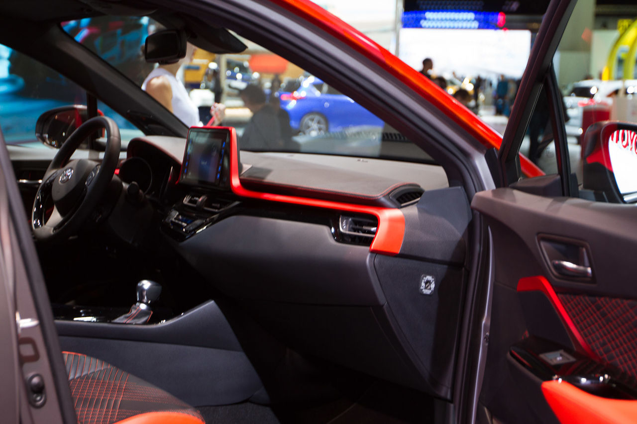 Во Франкфурте состоялась мировая премьера концептуального кроссовера Toyota C-HR Hy-Power