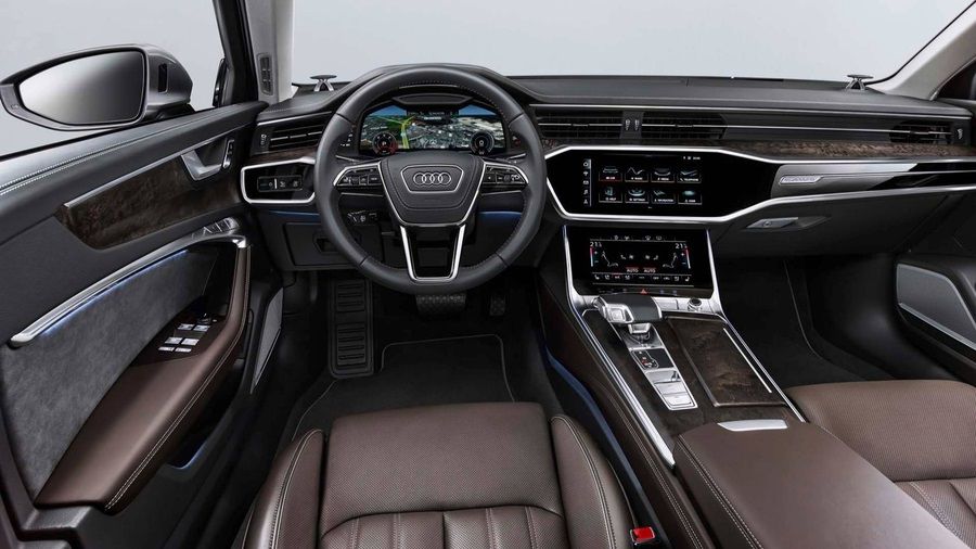 Audi показала седан A6 нового поколения